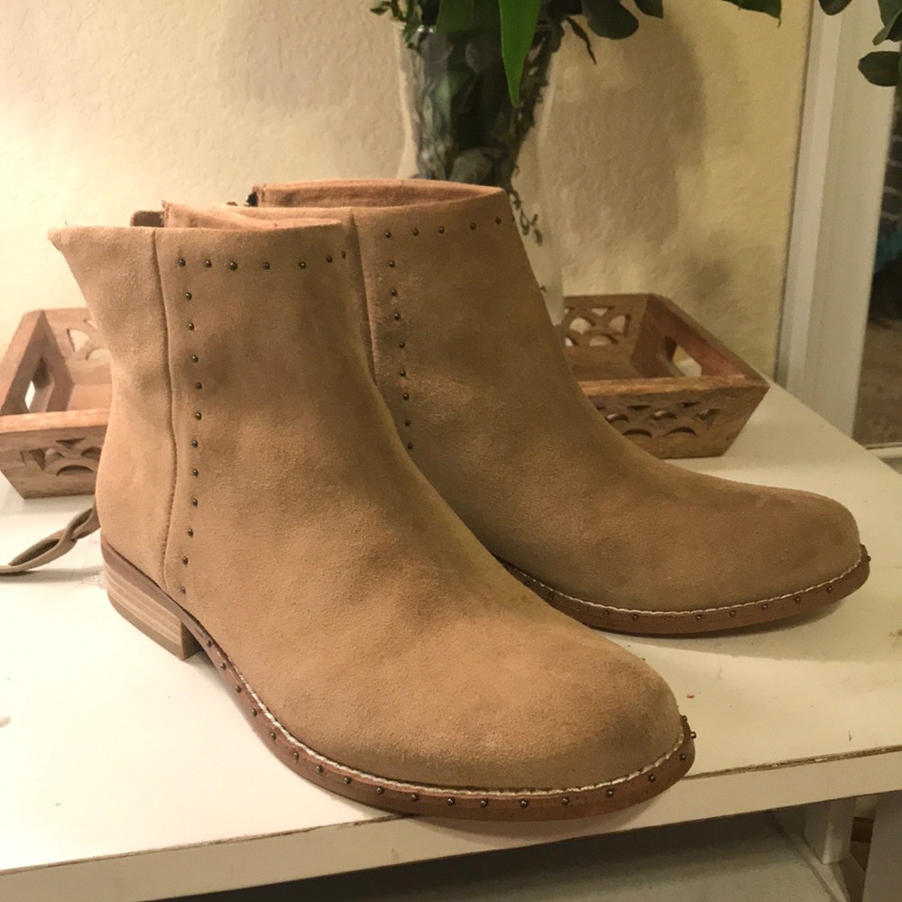 Splendid booties
